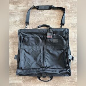 TUMI Alpha Black Ballistic Bifold Hanging Garment Bag w/ locks USA